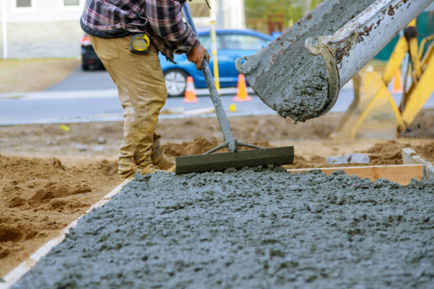 Best Concrete Driveway Installation in Osceola, IA