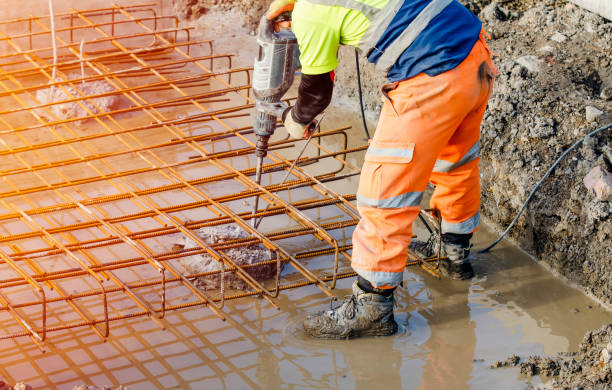 Best Concrete Sealing and Maintenance in Osceola, IA